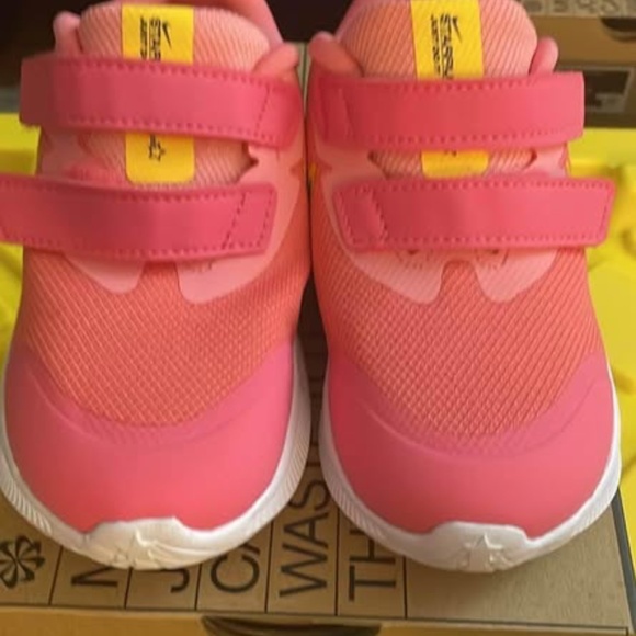 BRAND NEW girl youth nike Nike star runner velcro pink coral shoes size 8 - Picture 6 of 8